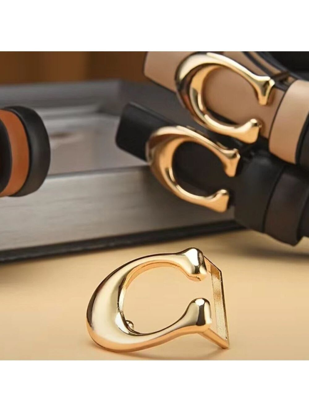 Big letter C classic buckle black belt - Picture 4 of 16